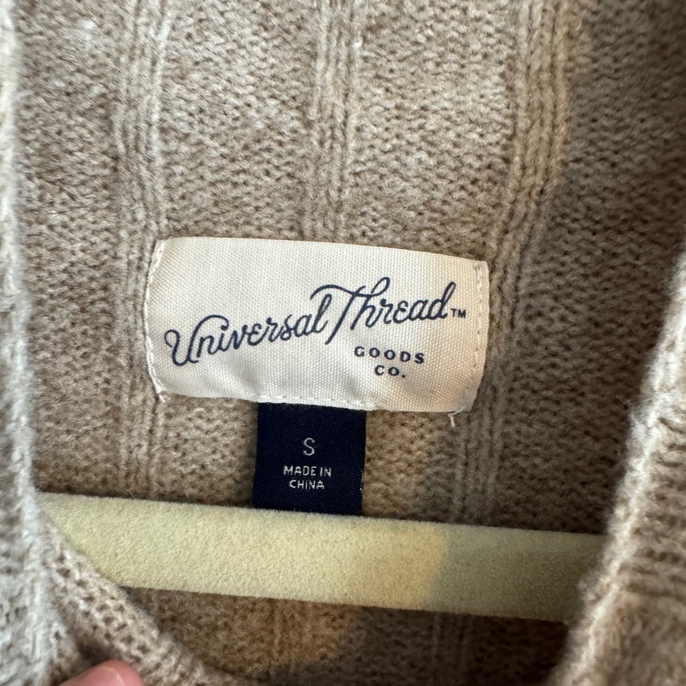 Universal Thread Ribbed Turtleneck Sweater - Picture 5 of 6